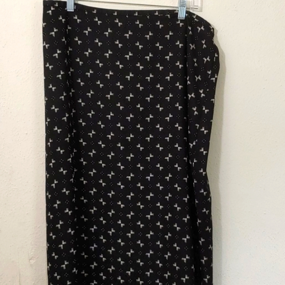 Leslie Fay Women's Size 18 Maxi Skirt